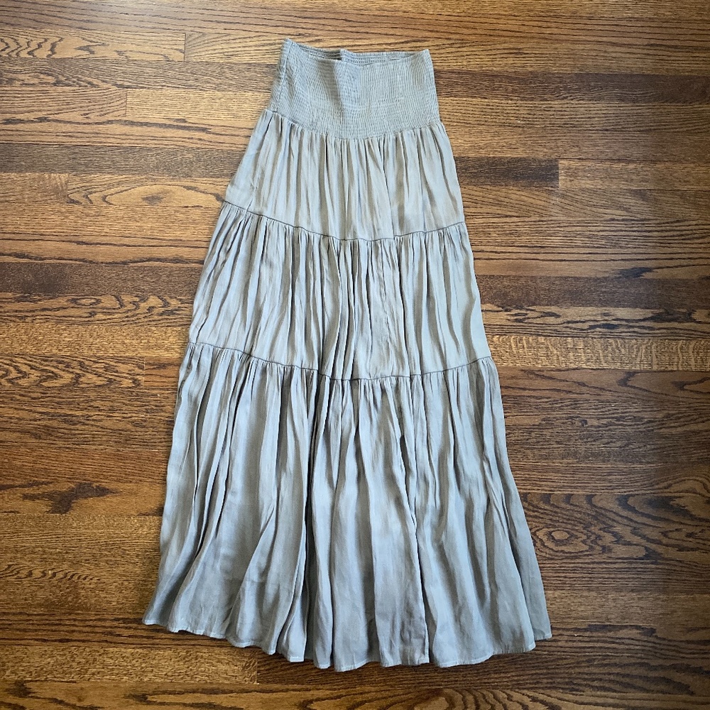 Women’s maxi skirt